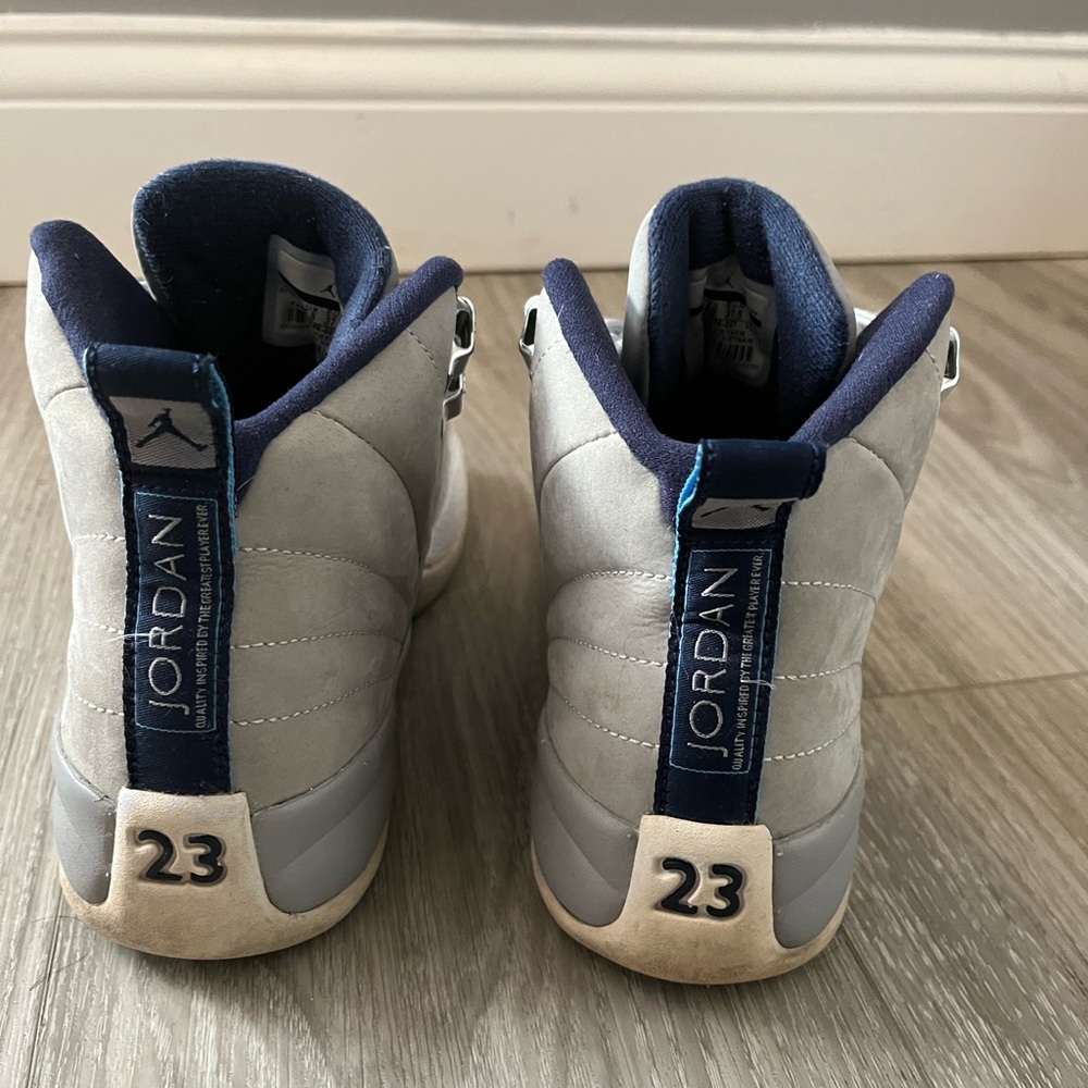 Retro Jordan 12 university blue